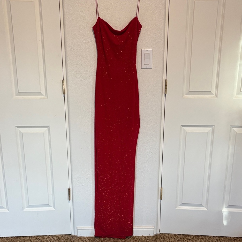 Windsor Backless Glittering Red Dress